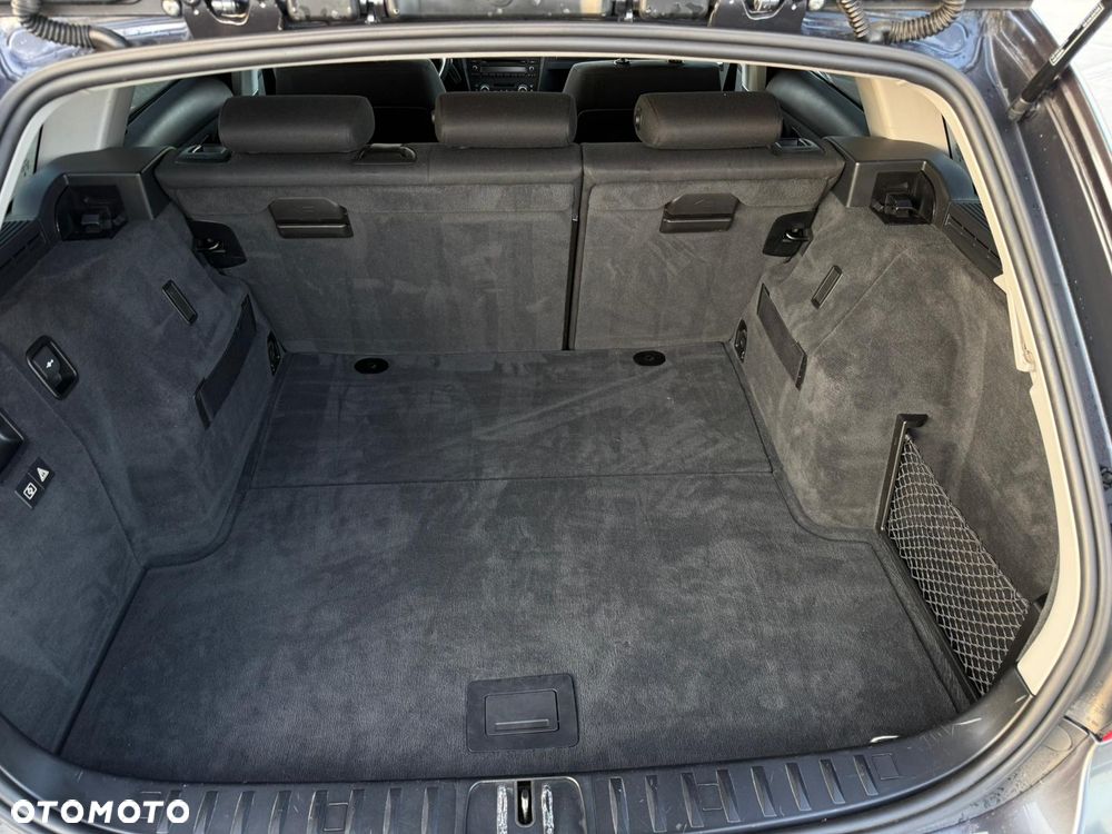 BMW Seria 3 320i - 15