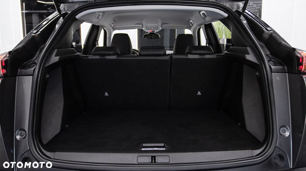 Peugeot 2008 1.2 PureTech Allure S&S EAT8 - 34