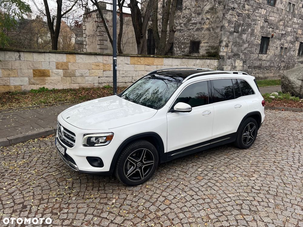 Mercedes-Benz GLB 250 8G-DCT - 1