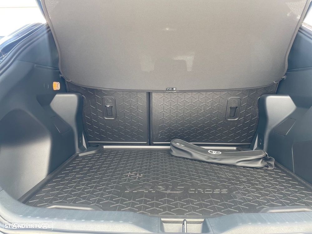 Toyota Yaris Cross 1.5 HDF Square Collection - 11