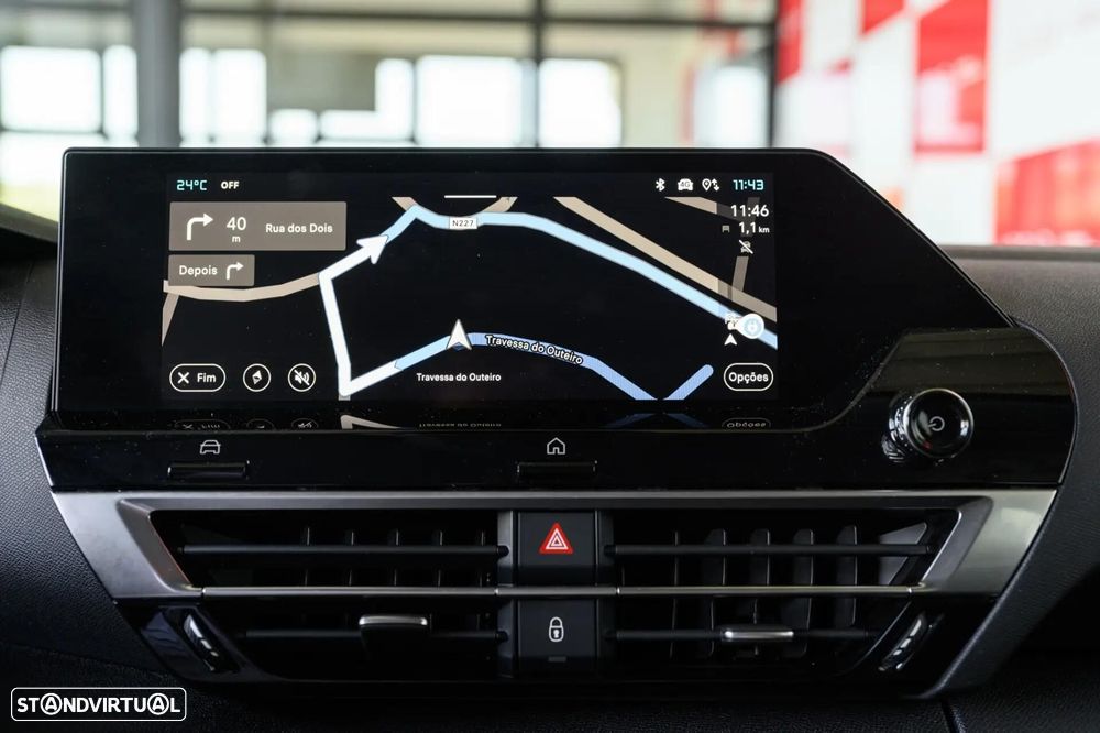 Citroën e-C4 50 kWh Autonomia Conforto Plus - 37