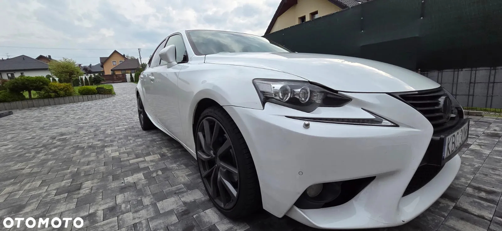 Lexus IS 300h Business Edition - 2