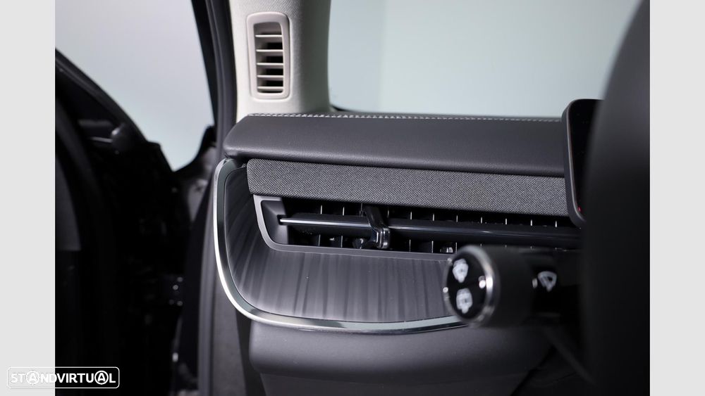 Volvo EX 90 — fotografia 12