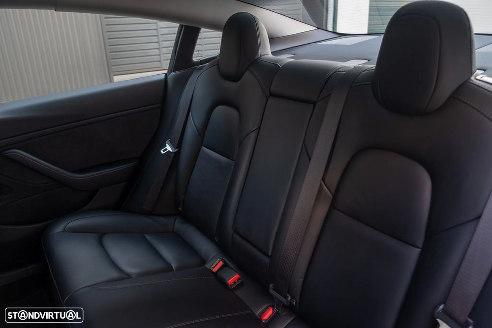 Tesla Model 3 Performance Dual Motor AWD - 36