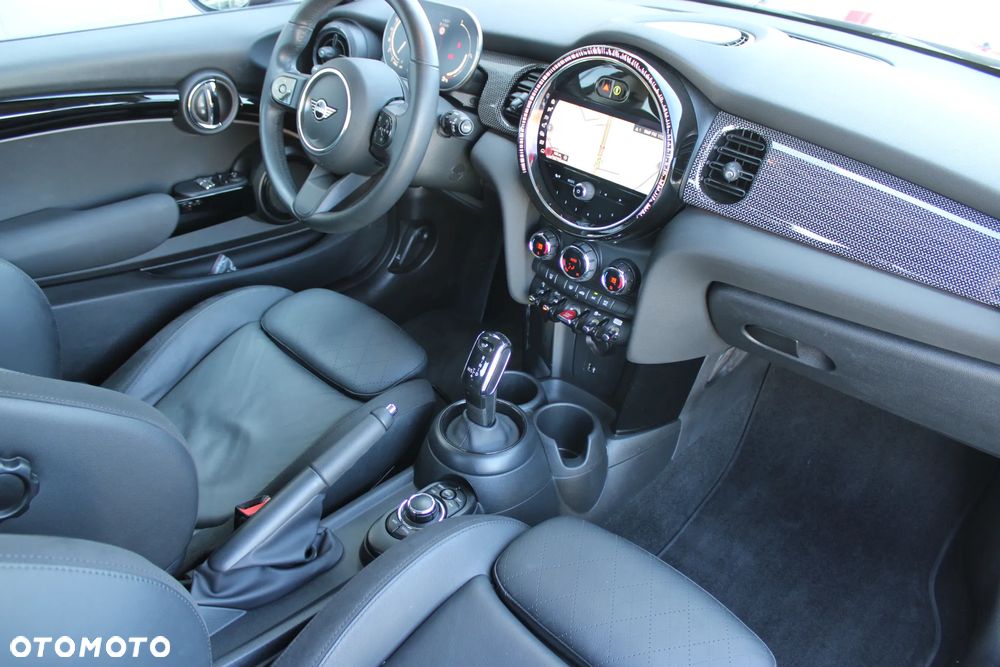 MINI Cooper Classic Trim - 18