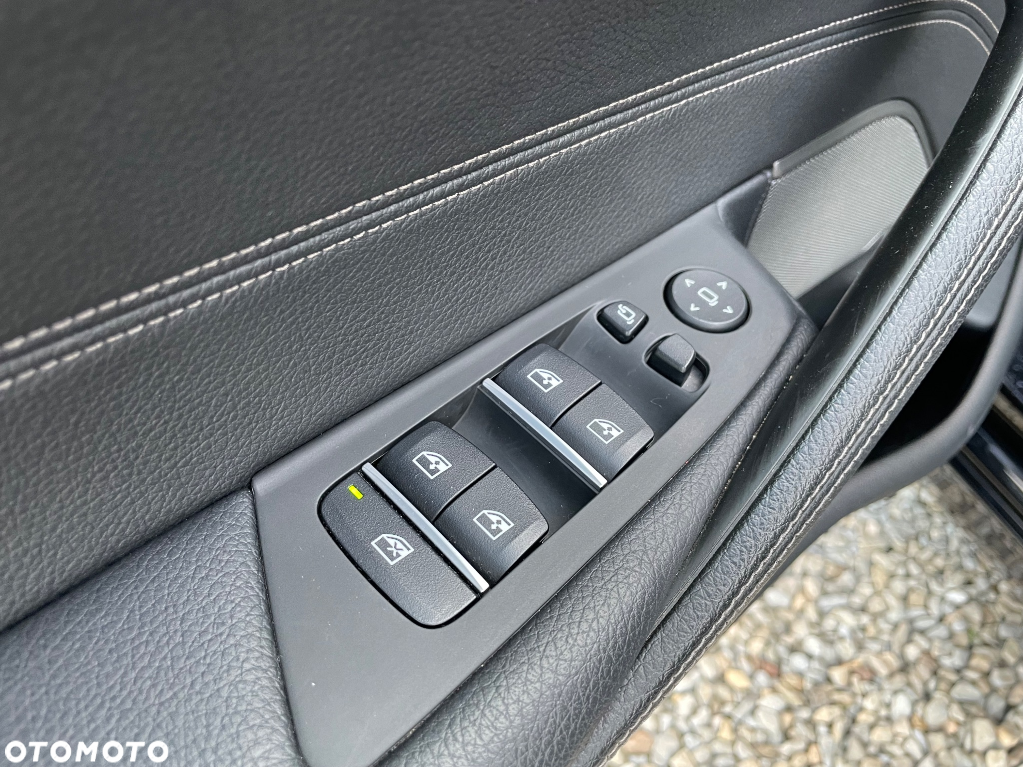 BMW Seria 5 530i xDrive Sport Line sport - 24