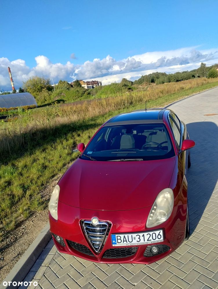 Alfa Romeo Giulietta 2011 photo 5