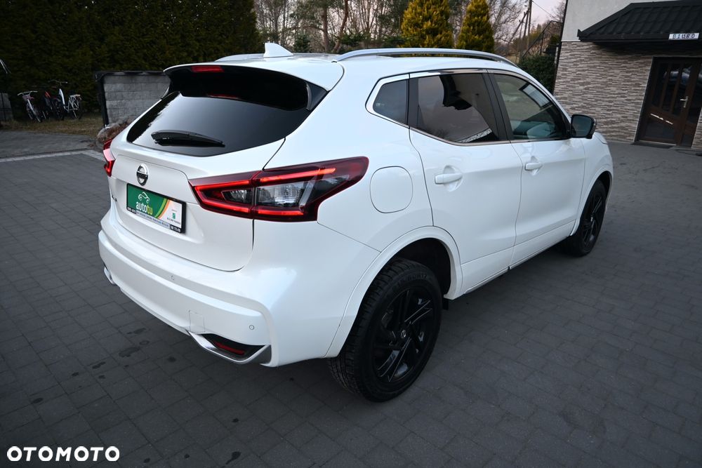 Nissan Qashqai 1.7 dCi 4x4 Tekna+ Xtronic - 8