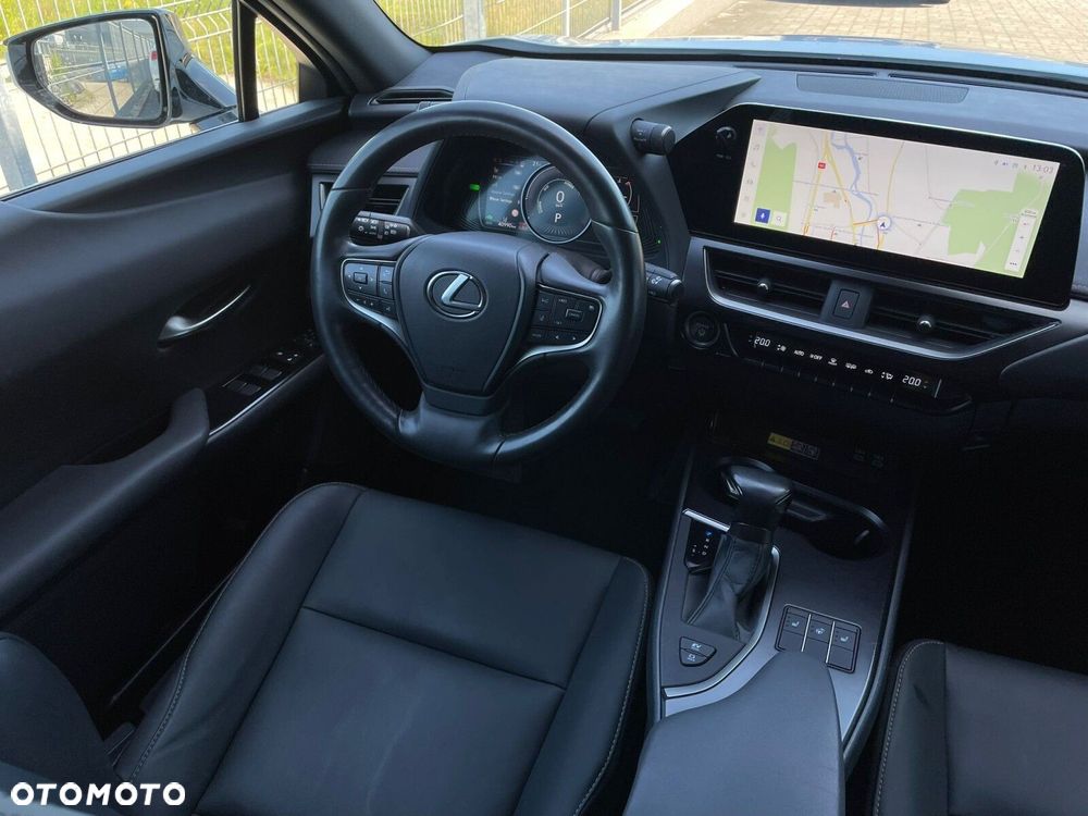 Lexus UX - 14