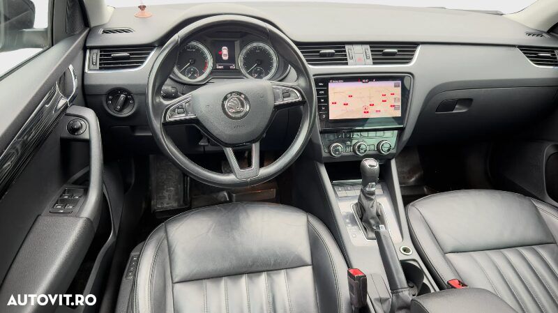 Skoda Octavia 2.0 TDI DSG Style - 8