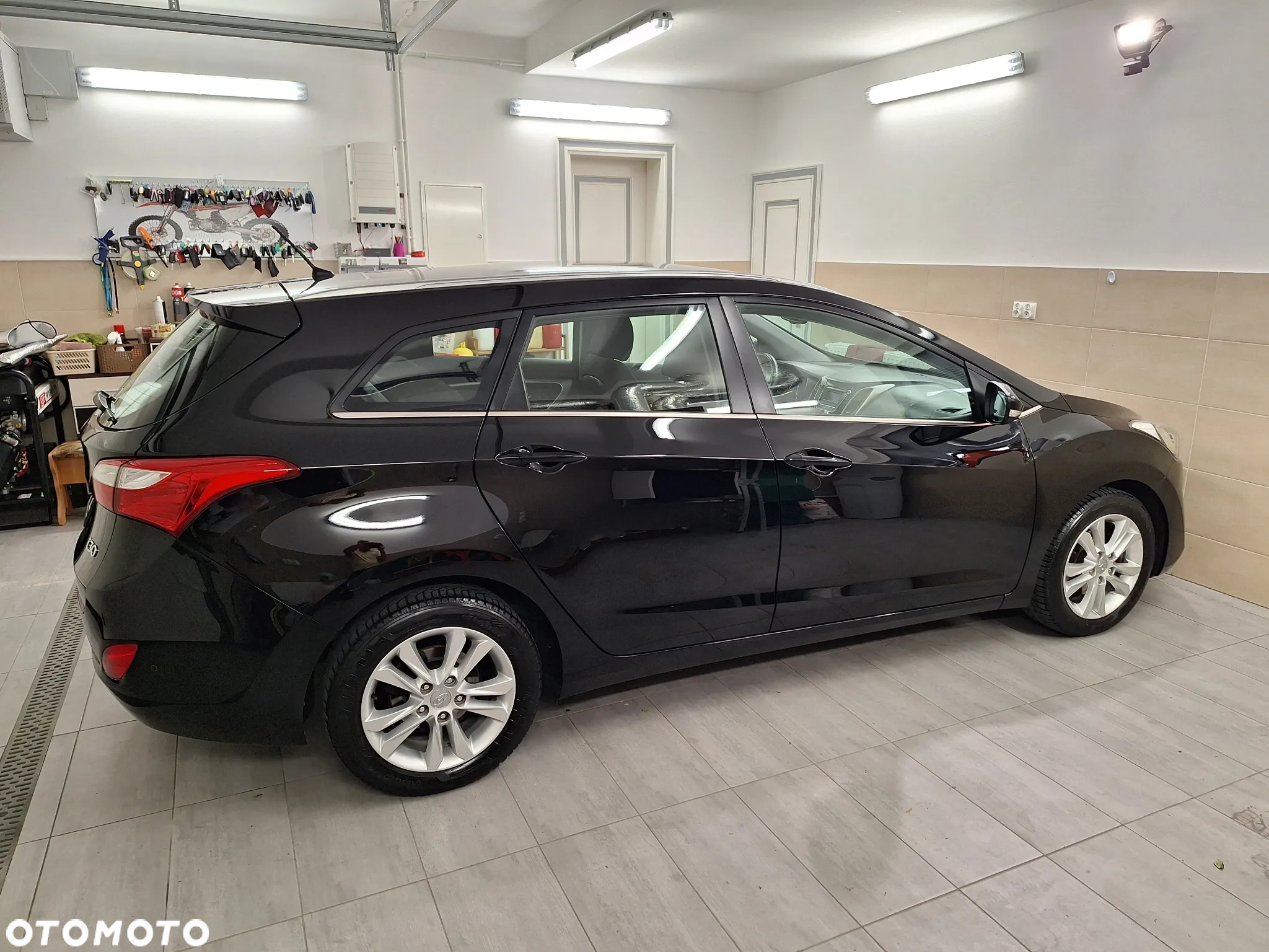 Hyundai i30 Kombi 1.4 Passion Plus - 14