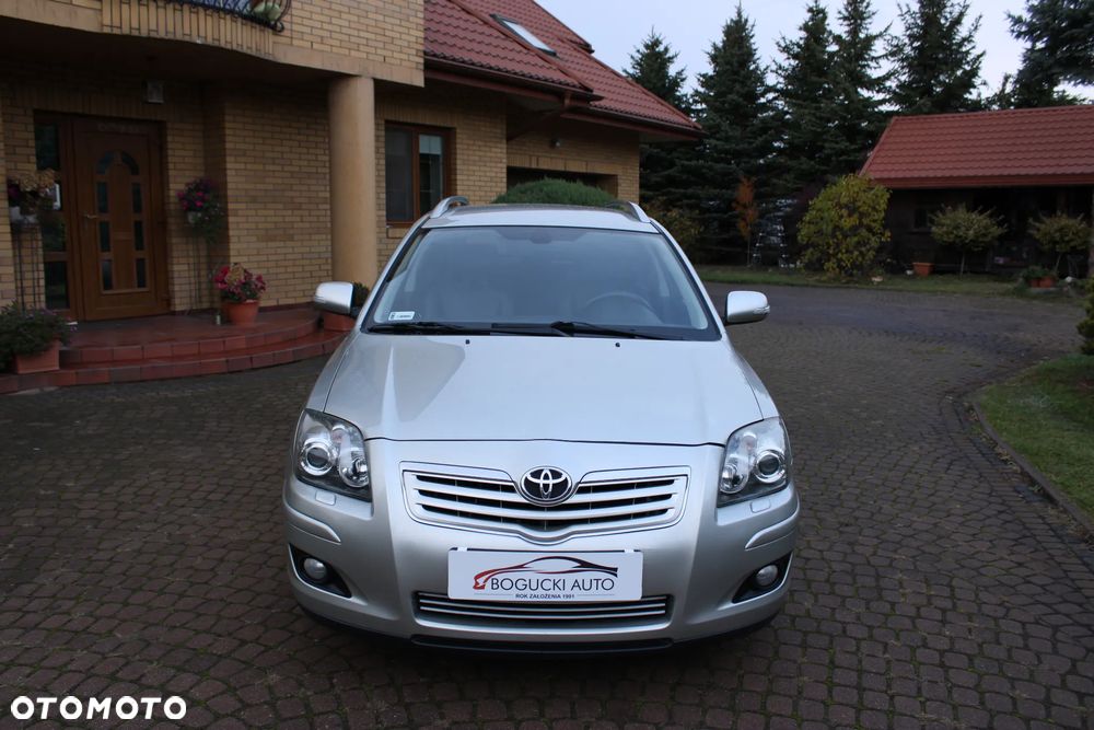 Toyota Avensis 2.0 D-4D Sol Premium - 10