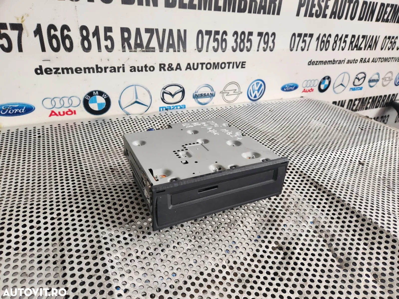 Unitate Navigatie MMI MIB2+High Multimedia Audi A6 A7 A8 Q7 Q8 A8 4K D5 4M Cod 4KA - Dezmembrari Ar - 4