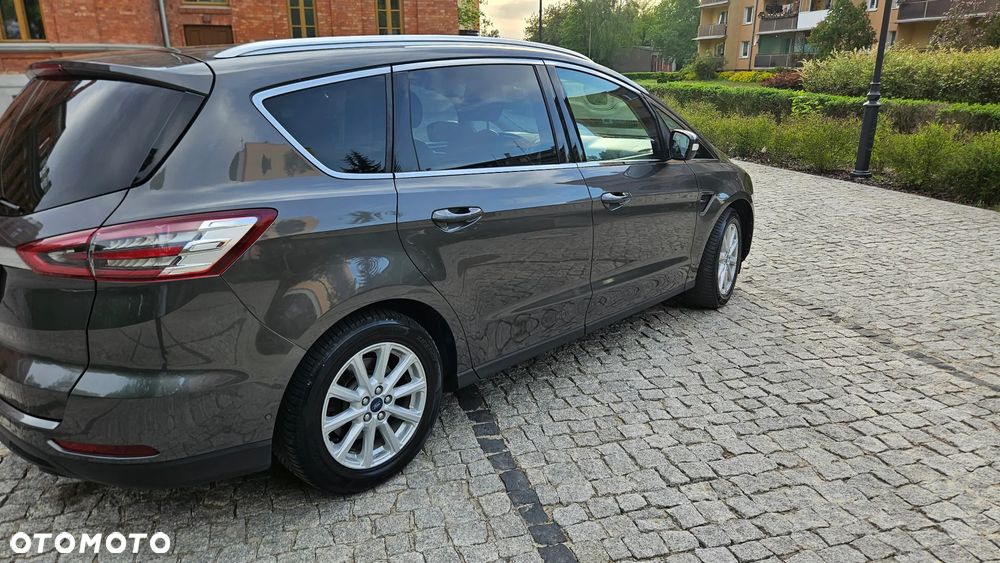Ford S-Max 2.0 TDCi Titanium PowerShift - 6