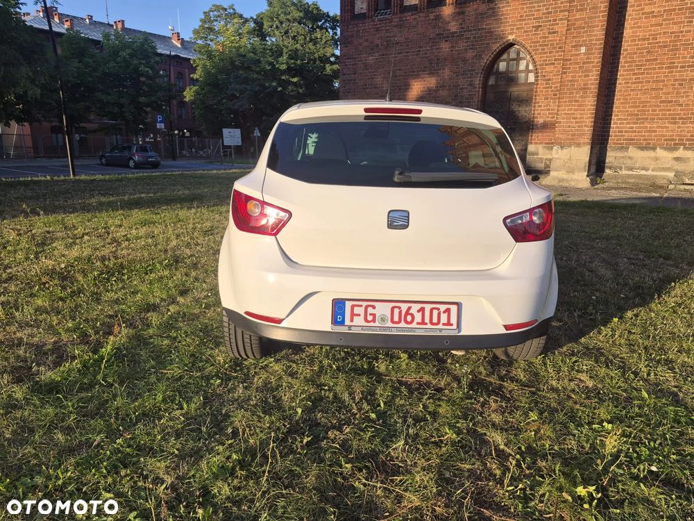 Seat Ibiza SC 1.4 16V SUN - 9
