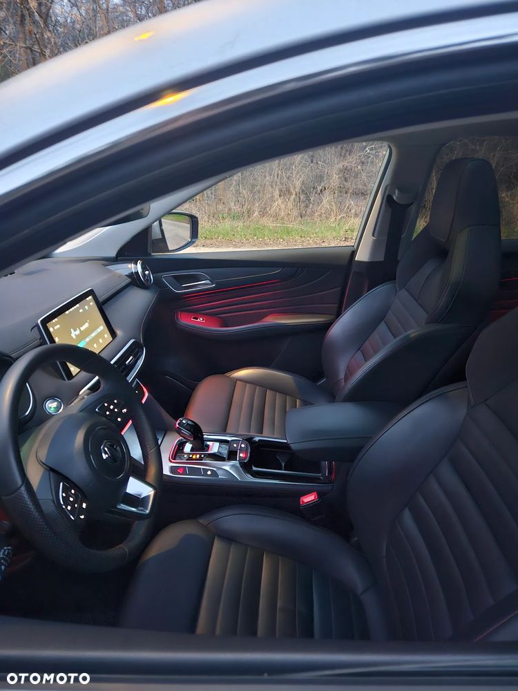 MG HS 1.5 T-GDI Exclusive DCT - 2