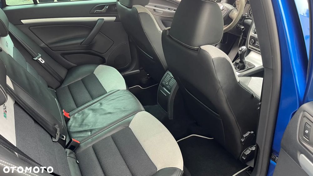 Skoda Octavia 2.0 TDI CR DPF RS - 18