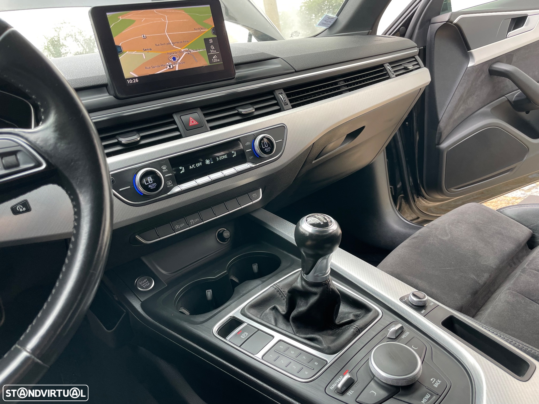 Audi A4 2.0 TDI Business Line S-line - 48