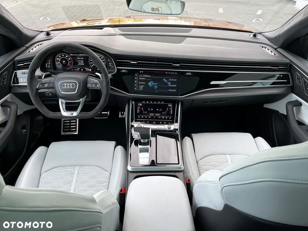 Audi RS Q8 - 22