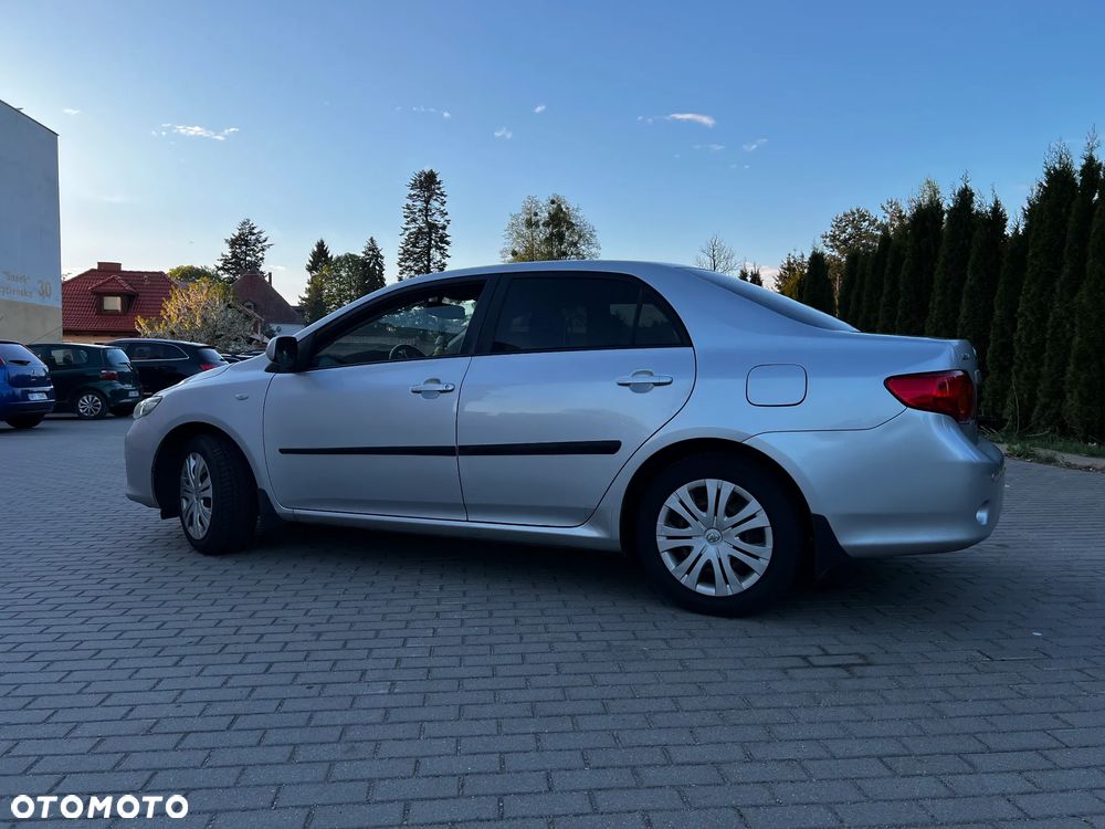Toyota Corolla 1.6 VVT-i Luna MM - 5