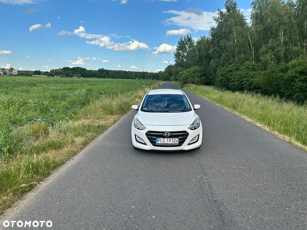 Hyundai i30 1.4 Premiere Comfort - 5