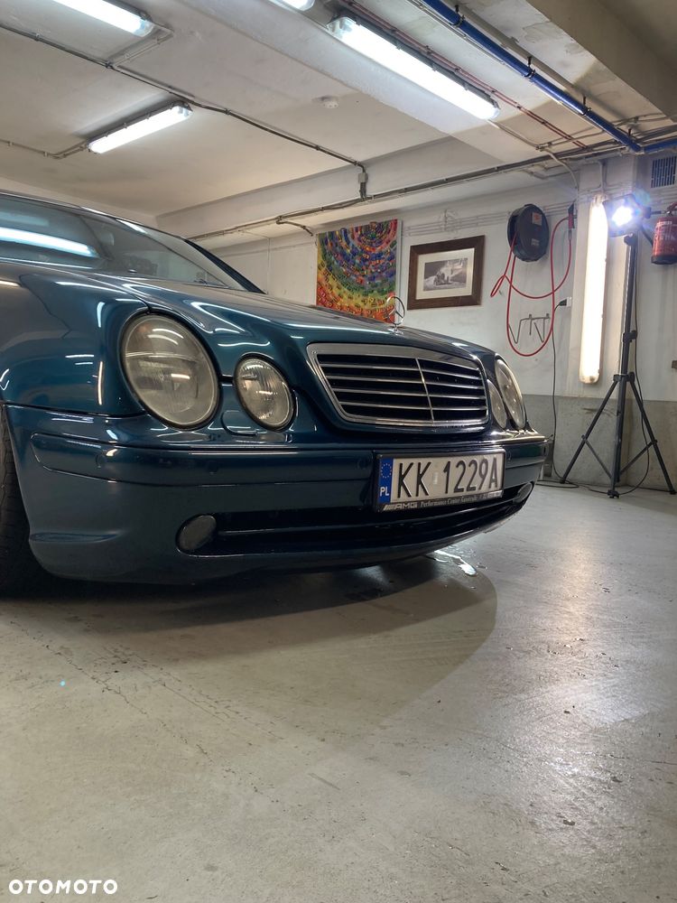 Mercedes-Benz CLK - 4