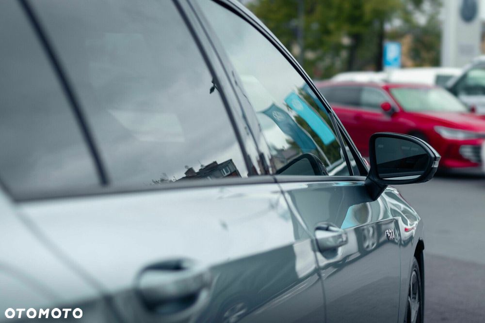 Volkswagen Golf - 25