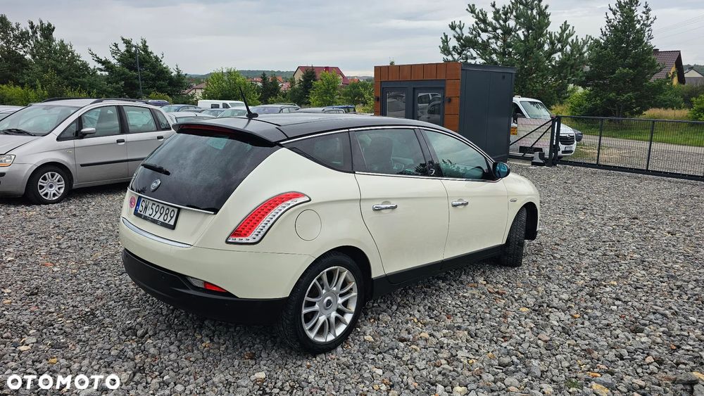 Lancia Delta 1.6 MJ Platino Selectronic - 2