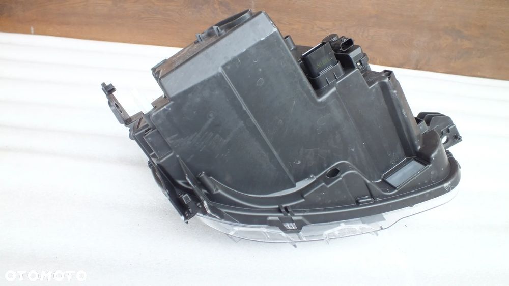 Lampa przednia lewa prawa Fulled Citroen C3  III - 12