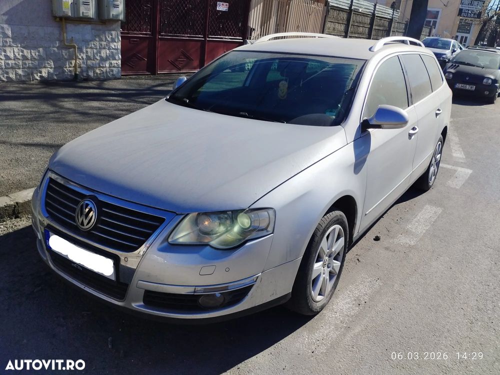 Volkswagen Passat - 1