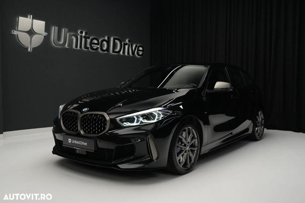 BMW M1 M135i xDrive AT - 1