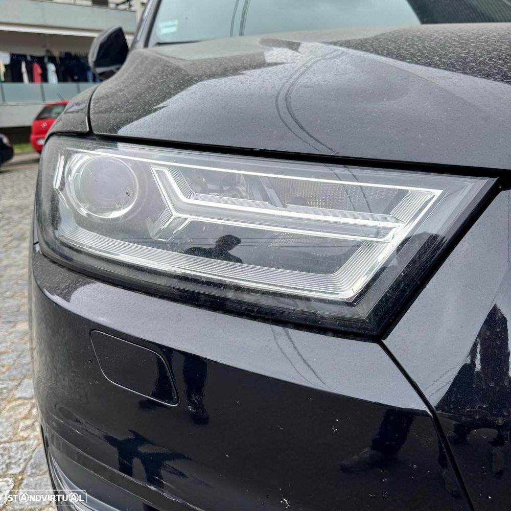 Audi Q7 3.0 TDI quattro S-line Tiptronic 7L - 12