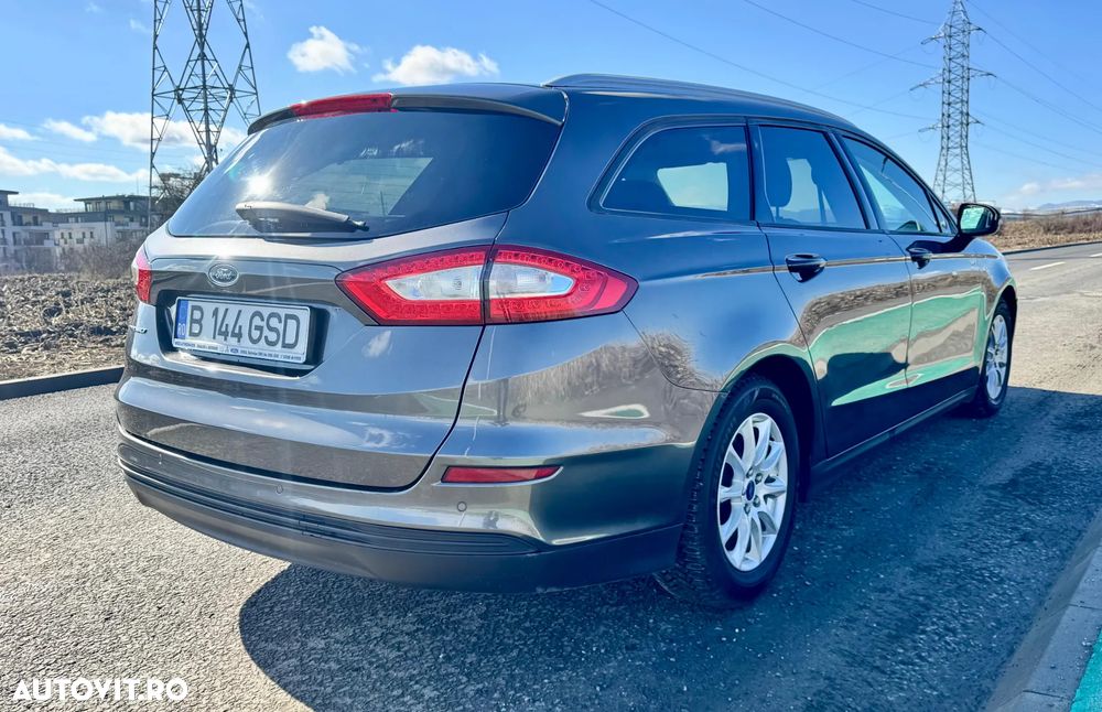 Ford Mondeo 2.0 TDCI Powershift Titanium - 4