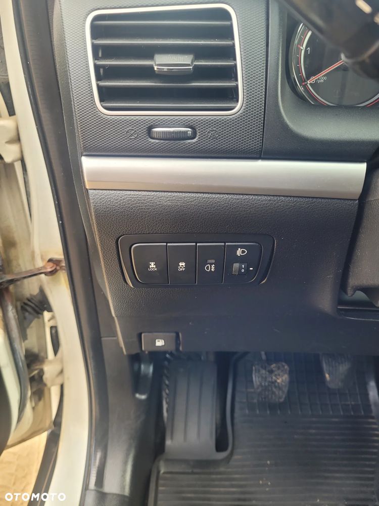 SsangYong/KGM Korando 2.0 E-XDi DPF 4WD Quartz - 16