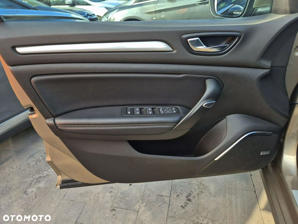 Renault Megane Grandtour ENERGY TCe 130 BOSE EDITION - 14