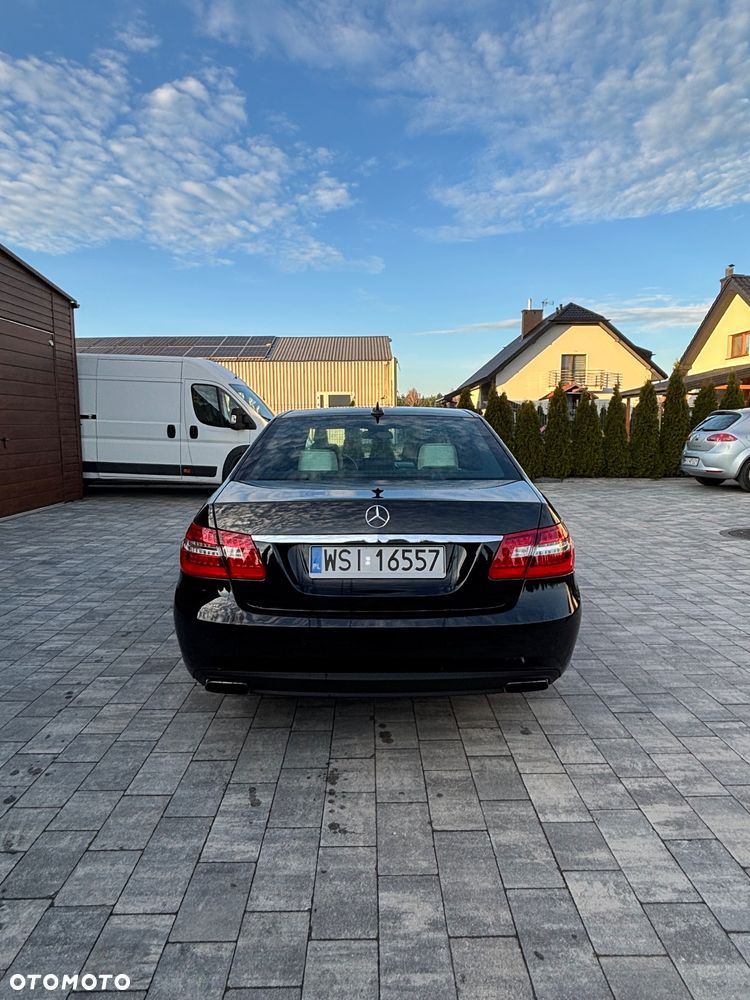 Mercedes-Benz Klasa E 350 CDI BlueEff Avantgarde - 37