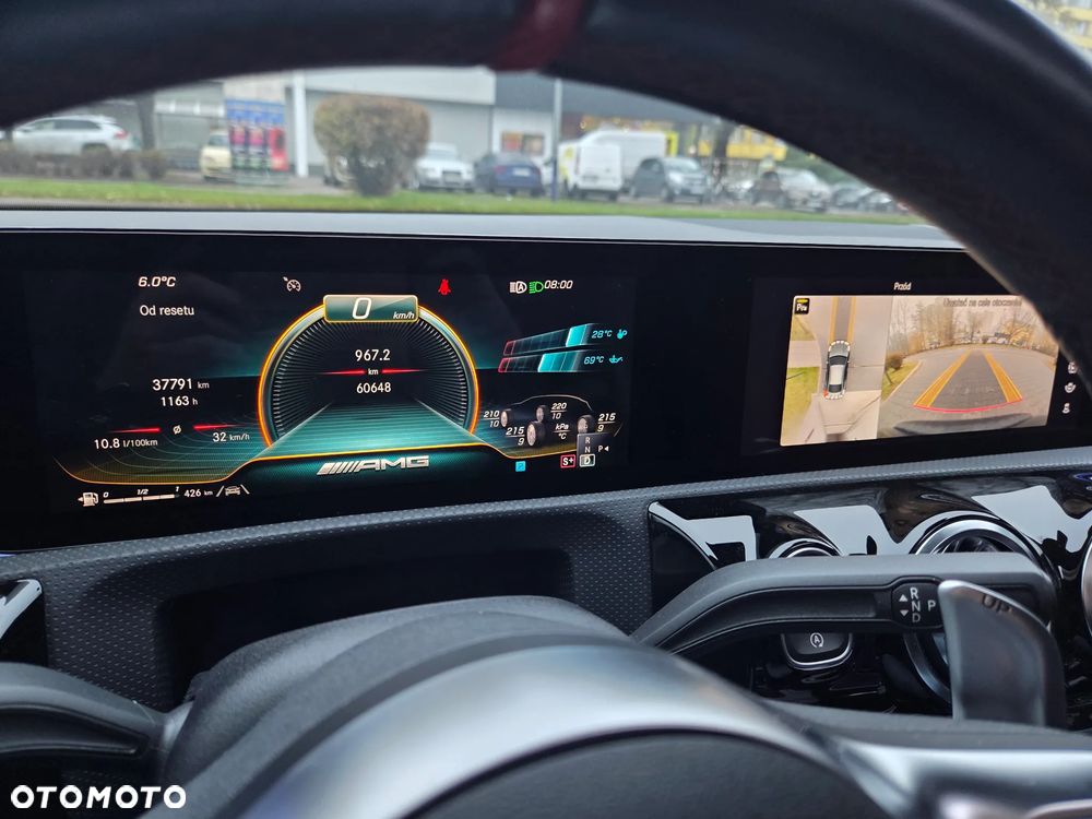 Mercedes-Benz CLA - 25