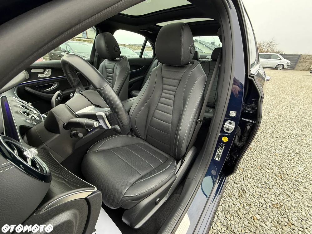 Mercedes-Benz Klasa E 300 de PHEV 4-Matic AMG 9G-Tronic - 25