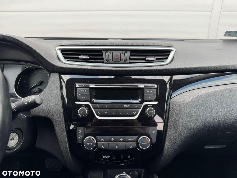 Nissan Qashqai 1.2 DIG-T N-Connecta Xtronic - 15