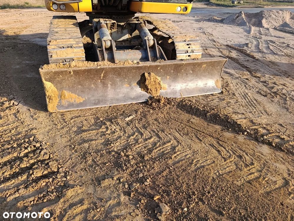 Liebherr R 914 Compact - 16