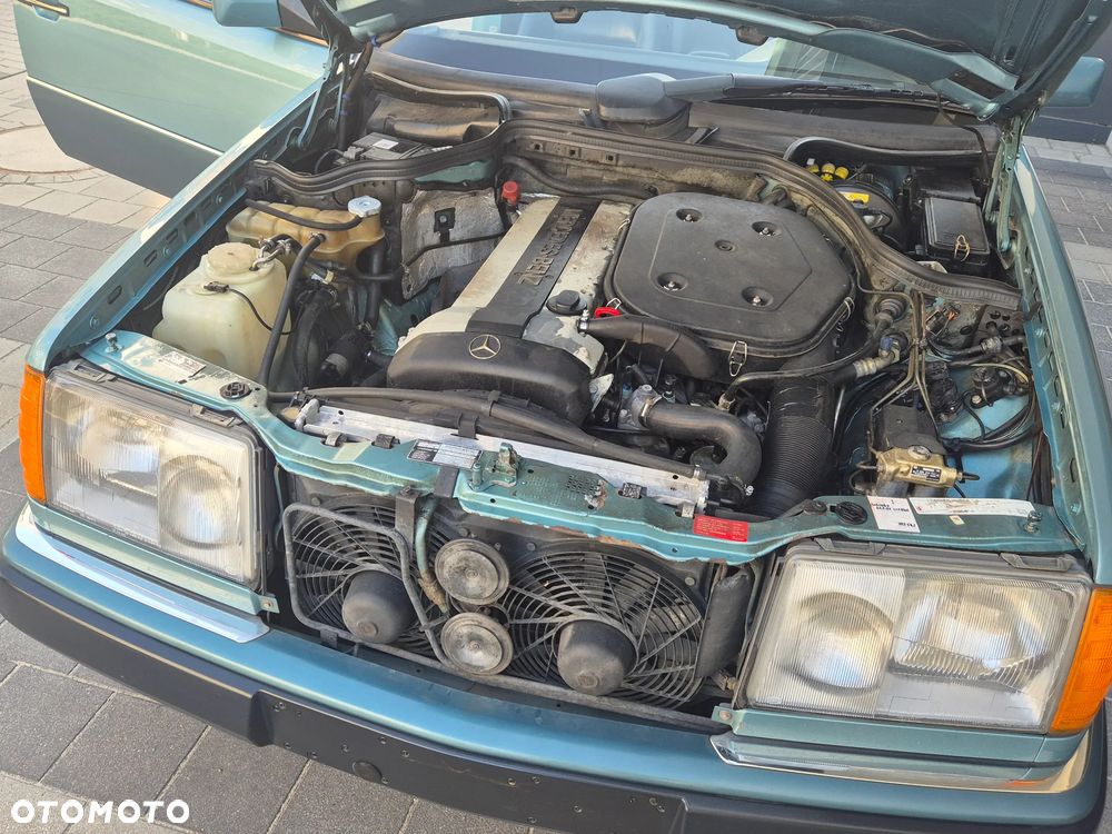 Mercedes-Benz W124 (1984-1993) - 21