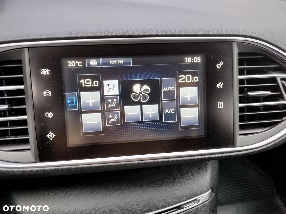 Peugeot 308 1.6 THP Allure - 16