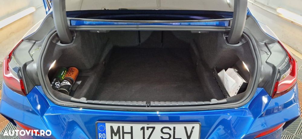 BMW M8 M850i xDrive AT - 10