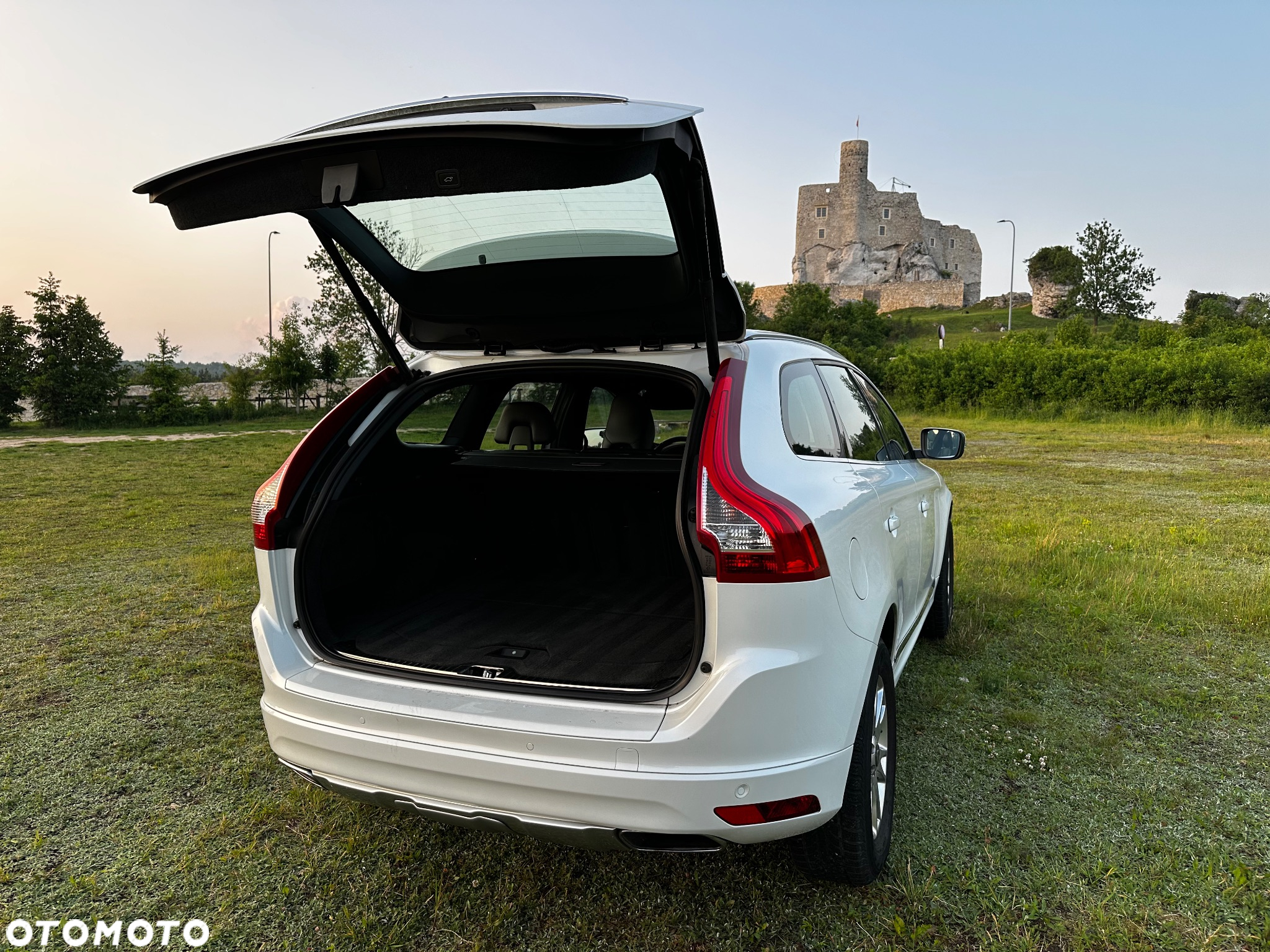 Volvo XC 60 D4 Drive-E Ocean Race - 13