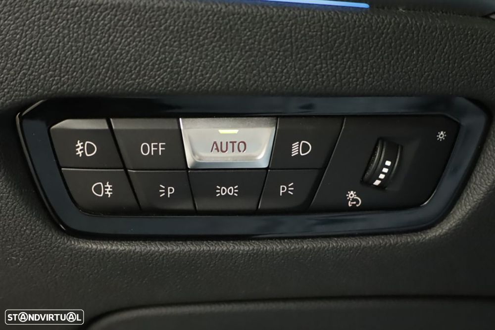 BMW 320 e Touring Pack M Auto - 19