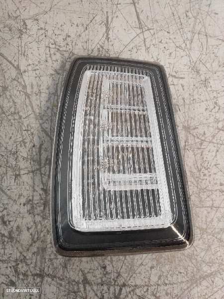 FAROLIM TRASEIRO ESQUERDO AUDI A1 2012 - 4