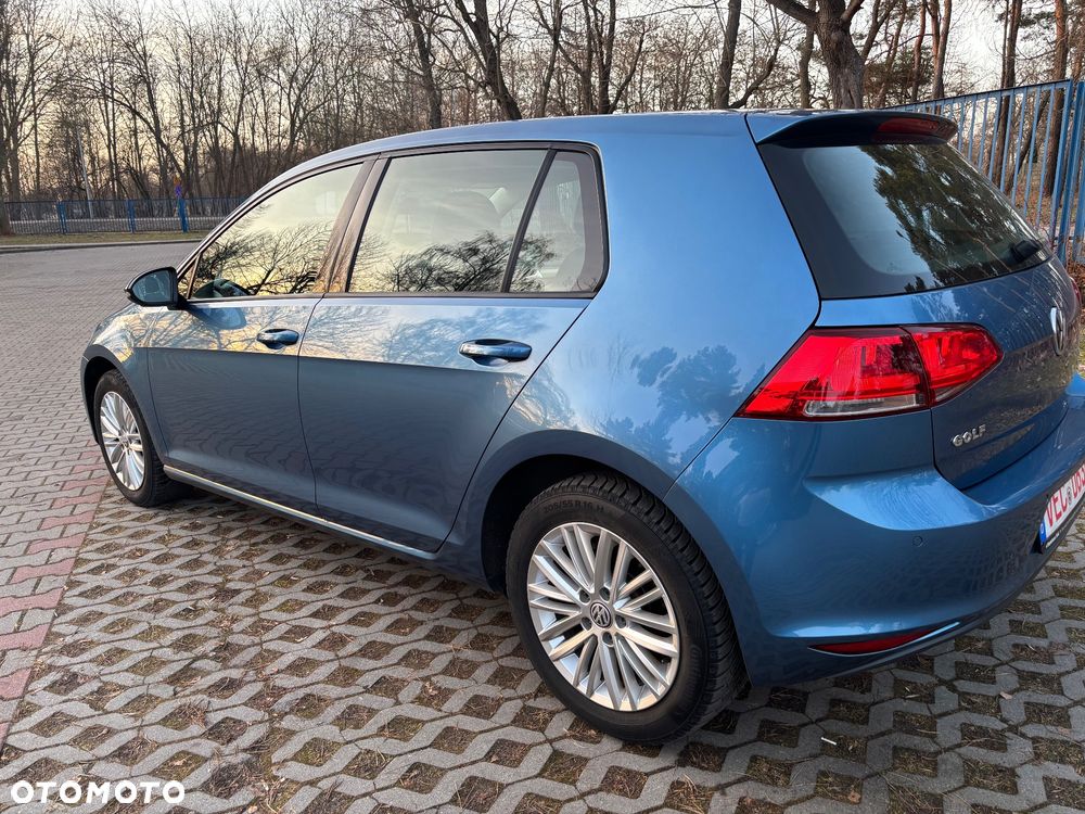 Volkswagen Golf 1.2 TSI BMT Trendline Perfectline - 2