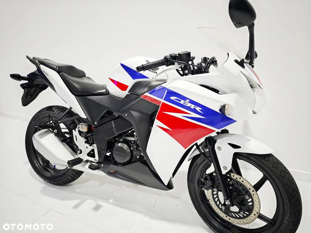 Honda CBR - 7