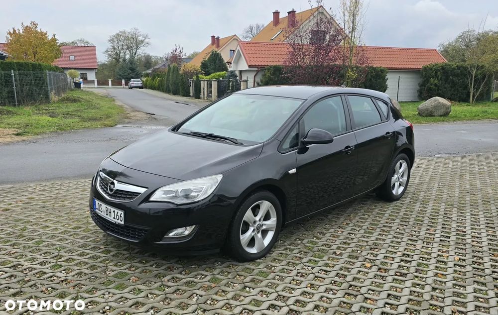 Opel Astra 2.0 CDTI DPF Automatik Design Edition - 1