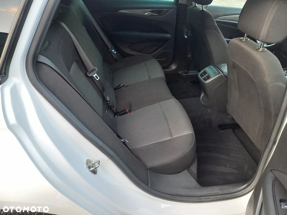 Opel Insignia 2.0 CDTI automatik Business Edition - 20